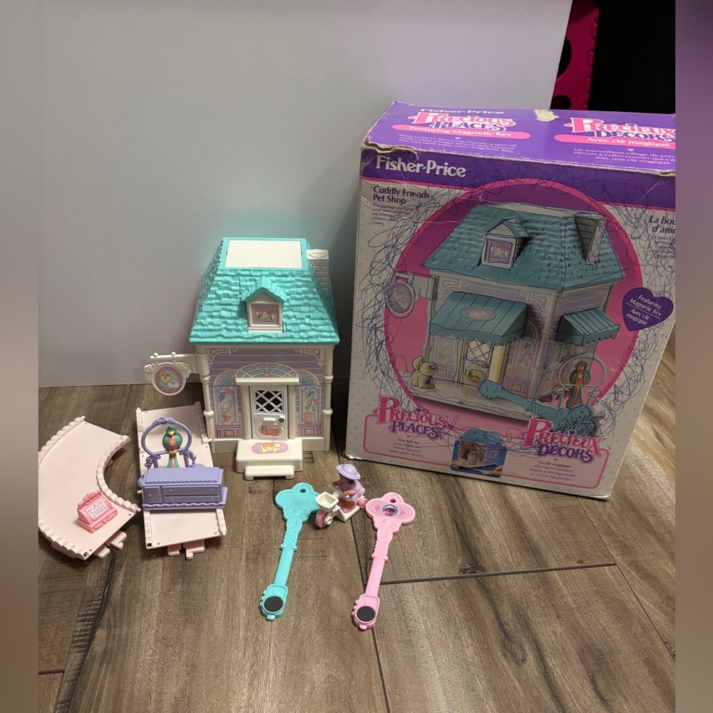 Vintage 1988 Fisher Price Precious Places Cuddly pet shop + extra, READ WORKS